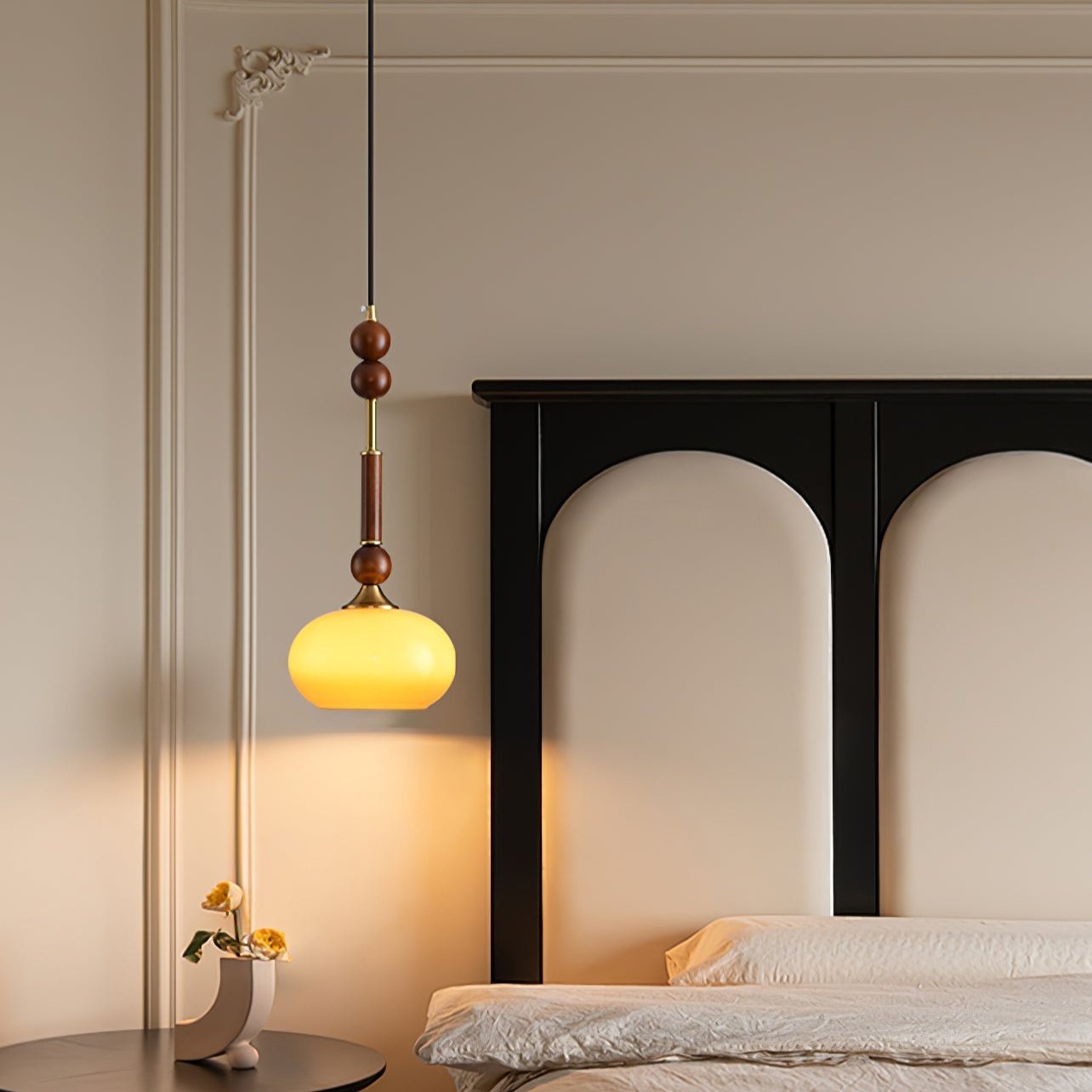 VeroLume Italian Style Pendant Lamp With Warm Glass Shade | Snurv | Temsk
