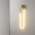 Moderne LED-Wandlampe mit Messing und schwarzem minimalistischen Design | Temsk
