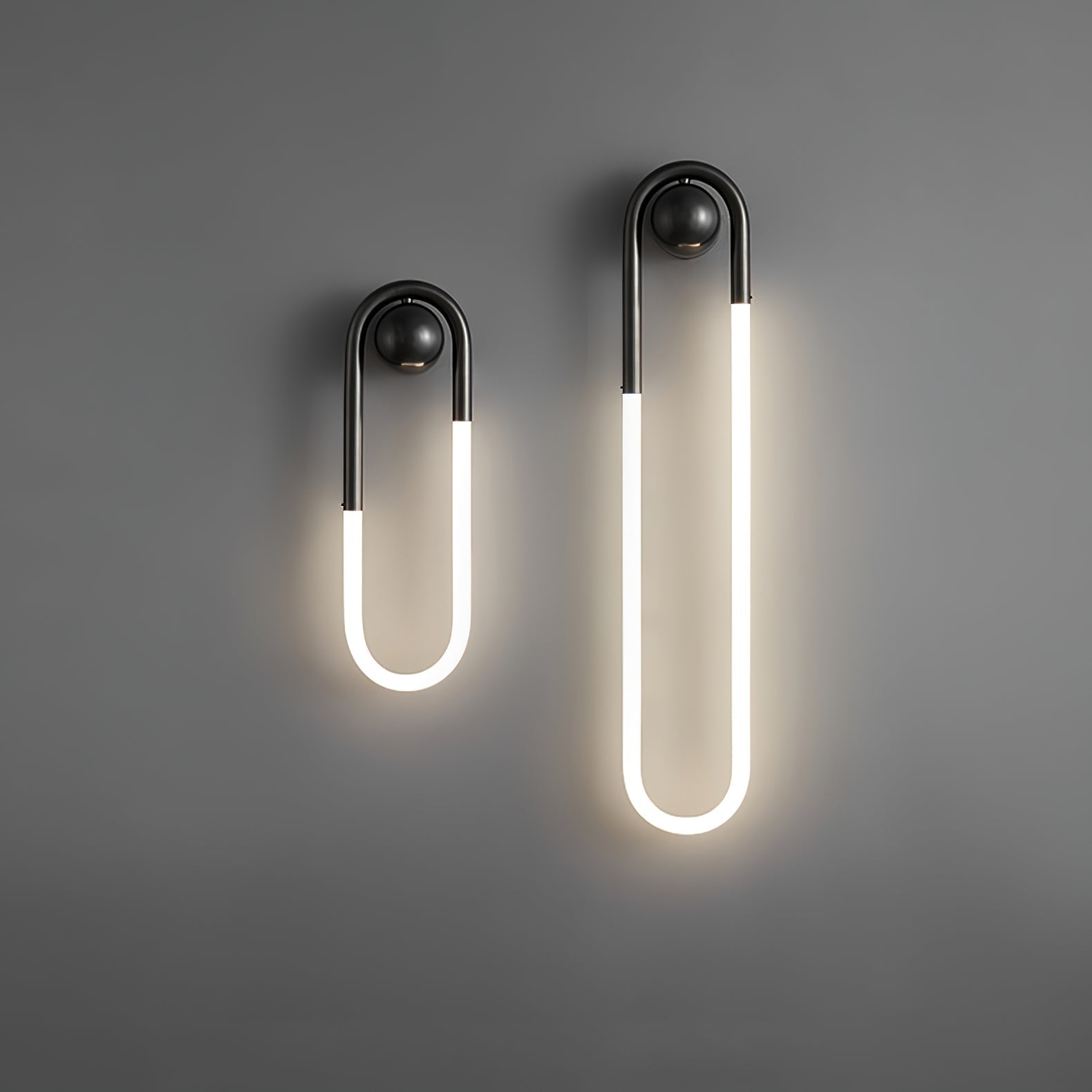 Moderne LED-Wandlampe mit Messing und schwarzem minimalistischen Design | Temsk