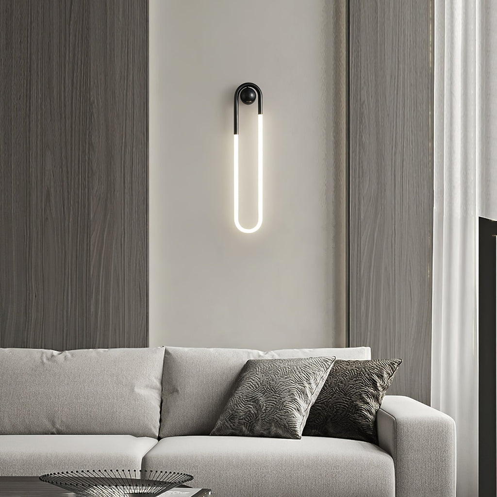 Moderne LED-Wandlampe mit Messing und schwarzem minimalistischen Design | Temsk
