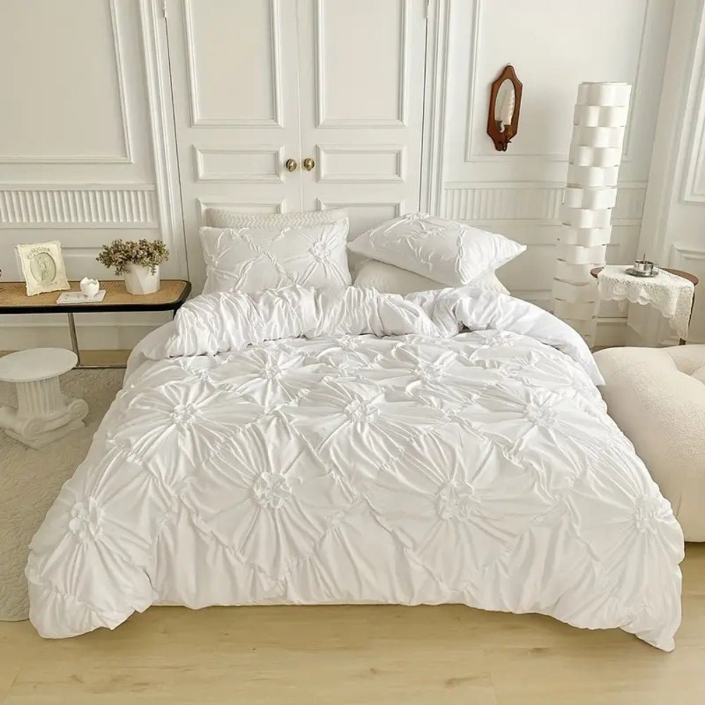 LuxeBloom Elegant Ruffle Duvet Cover Set With Floral Pattern | Temsk