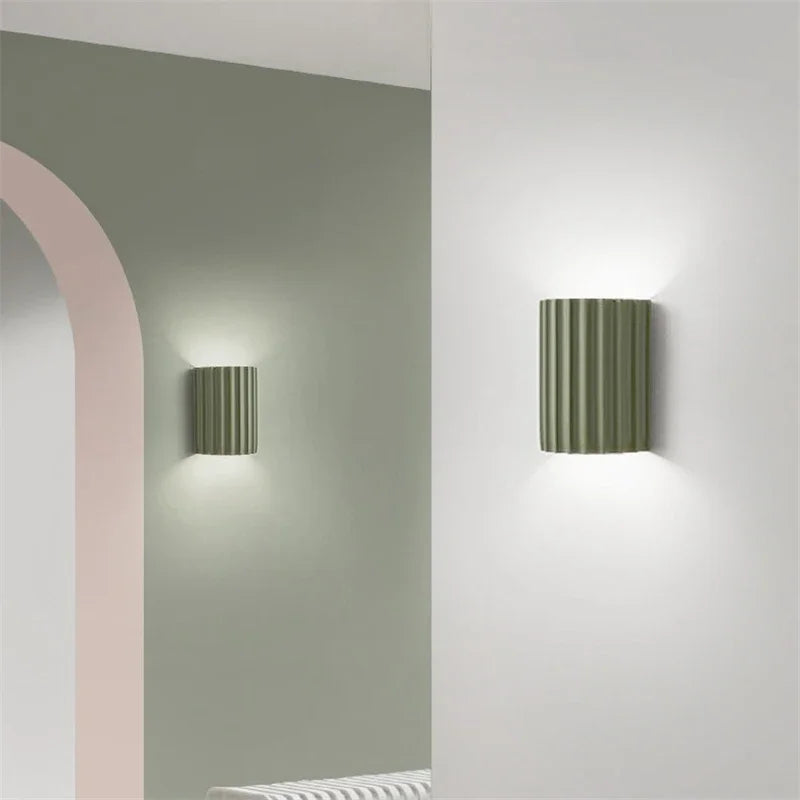 Nordic Resin Wall Lamp With Ambient Glow For Indoor Spaces | Temsk