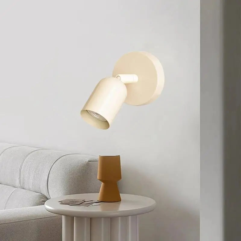 NordicLuxe Macaron Wandleuchte mit sanftem skandinavischem Licht | Temsk