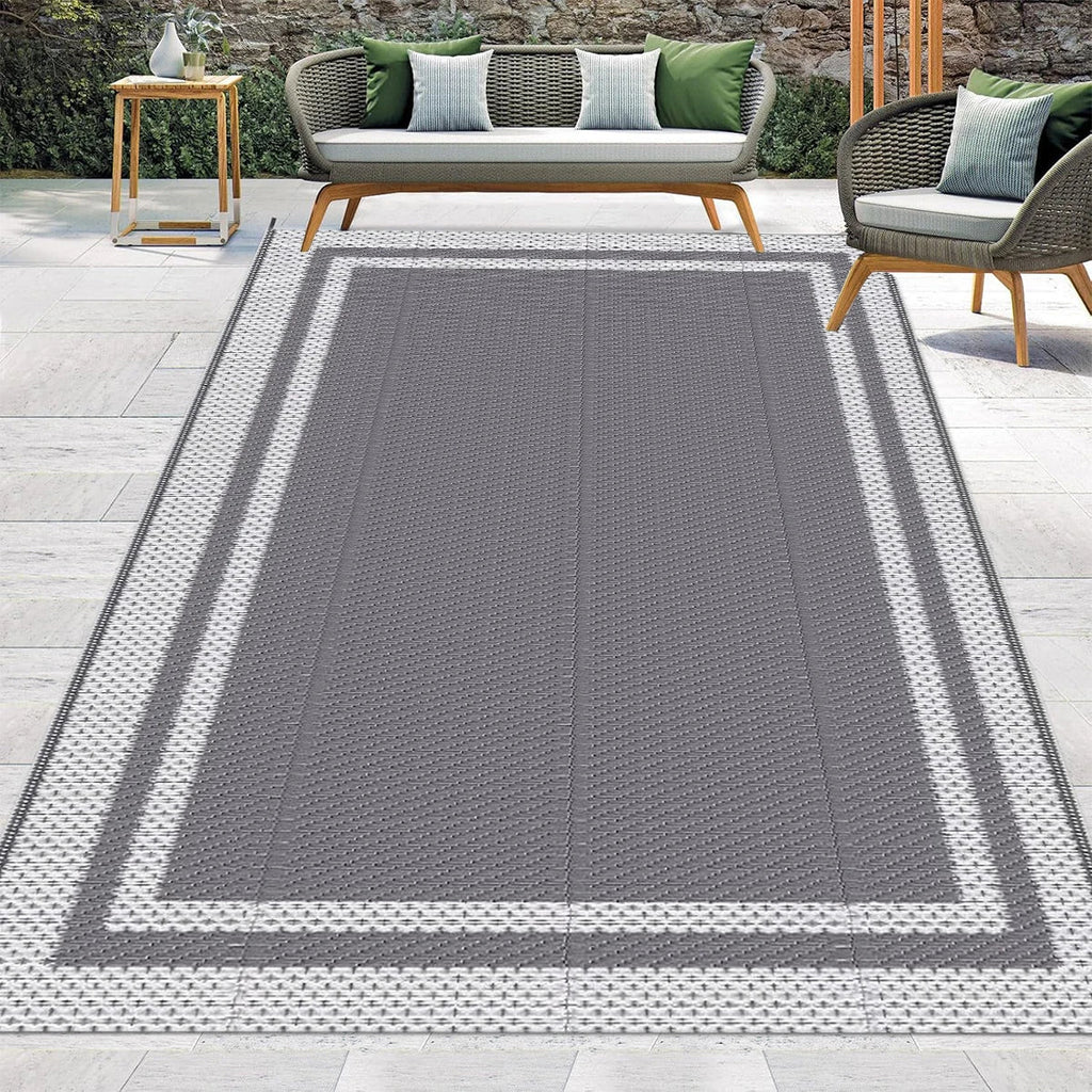 Coastal Retreat grau-weißer wendbarer Outdoor-Teppich für Terrassen | Temsk
