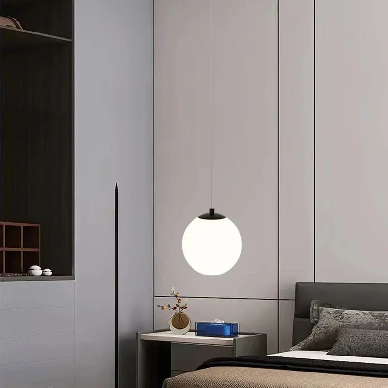 Luna Glas-Kugel-Pendelleuchte im nordisch-modernen Design | Temsk