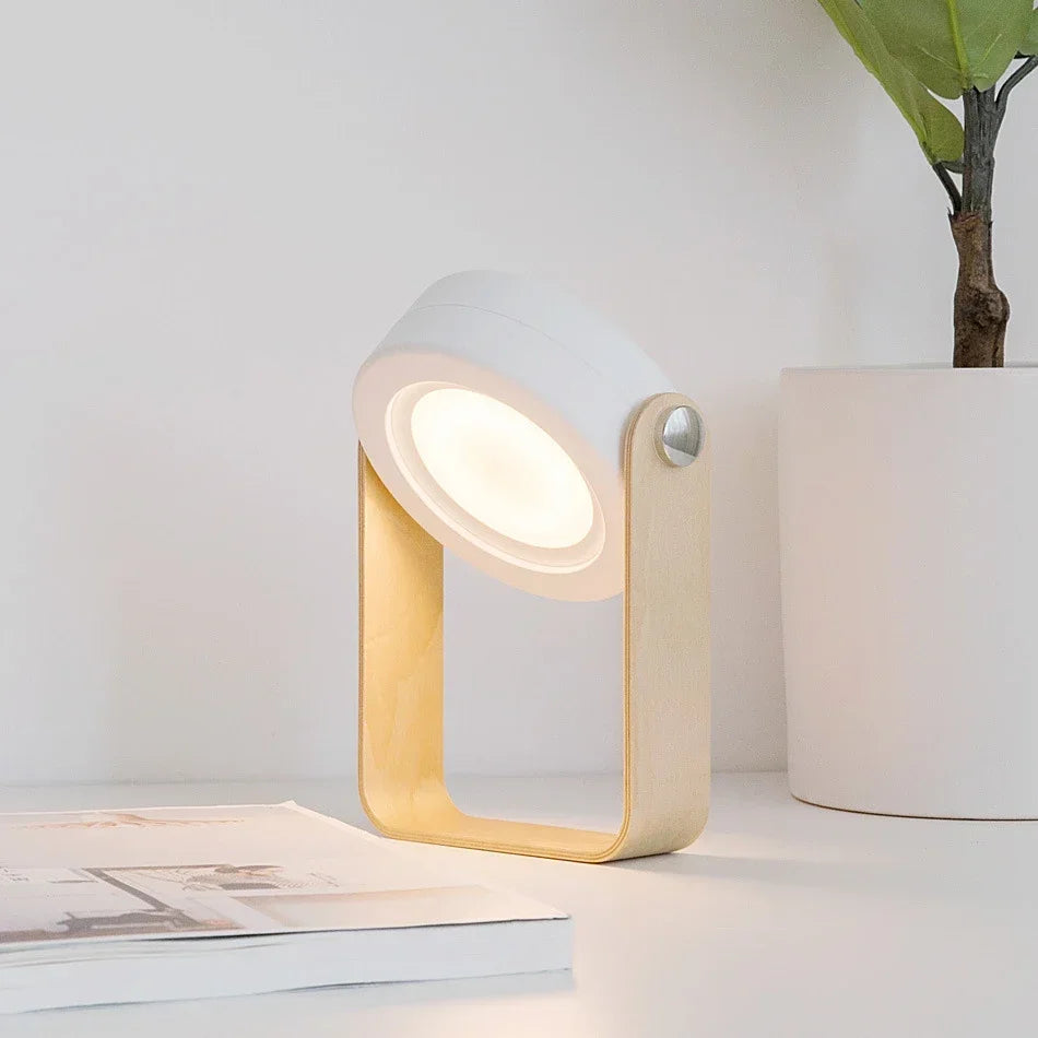 Kreative Laterne mit Holzgriff und faltbarer, wiederaufladbarer Tischlampe | Temsk