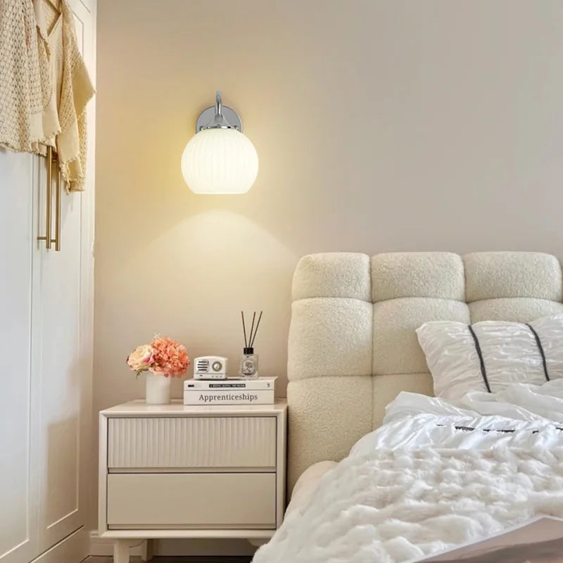 Quashion Chrom-Wandlampe mit minimalistischem Stil und sanftem Leuchten | Temsk