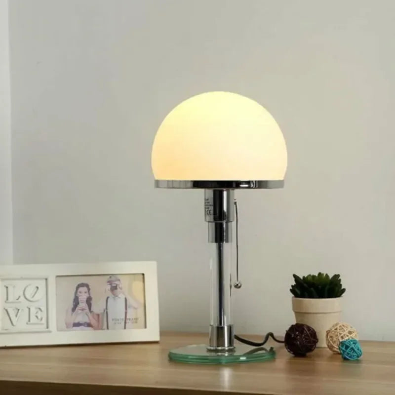 Wilhelm Bauhaus Tischlampe nordisches Glas-Designerlampenlicht | Temsk