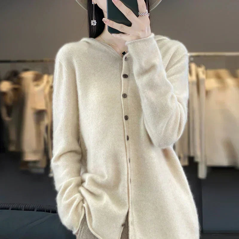 Lyra Merino Wool Cardigan Winter Classic Knitwear Collection | Temsk