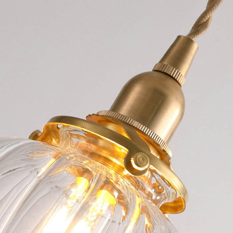 Caelum Glas-Pendelleuchte im Retro-Stil für kleine Räume | Snurv | Temsk