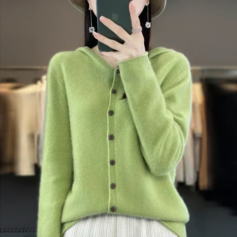 Lyra Merino Wool Cardigan Winter Classic Knitwear Collection | Temsk