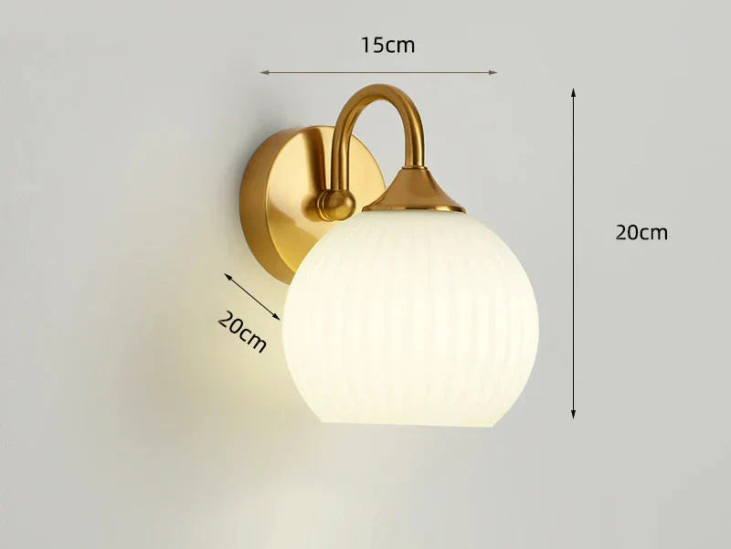 Quashion Chrom-Wandlampe mit minimalistischem Stil und sanftem Leuchten | Temsk