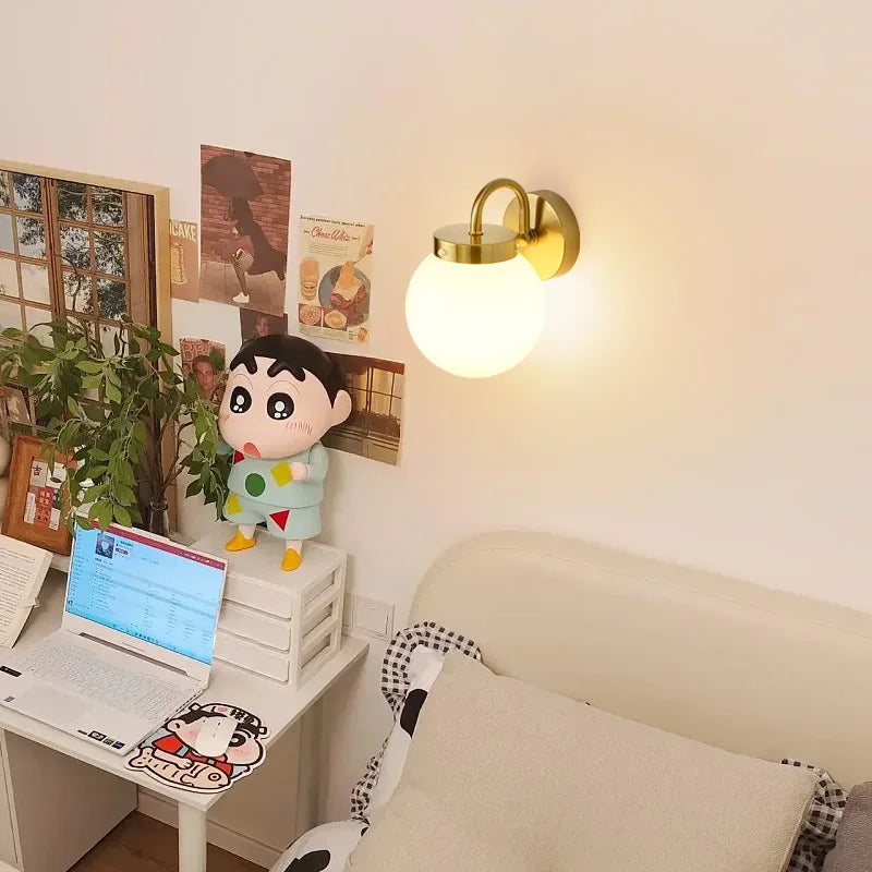 Quashion Chrom-Wandlampe mit minimalistischem Stil und sanftem Leuchten | Temsk