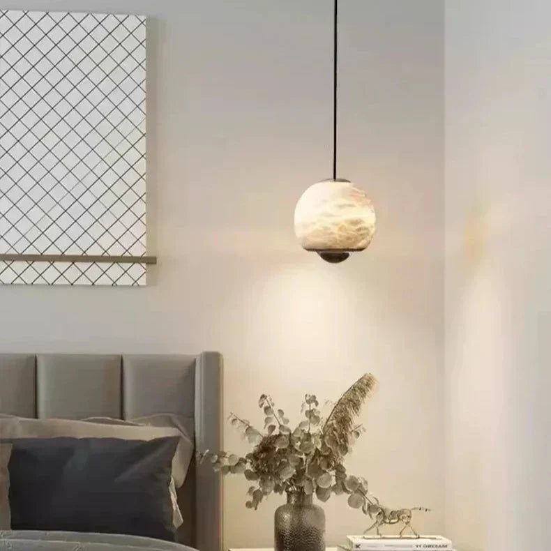 Solara Marble and Alabaster Luster Lamp in Scandinavian Style | Snurv | Temsk