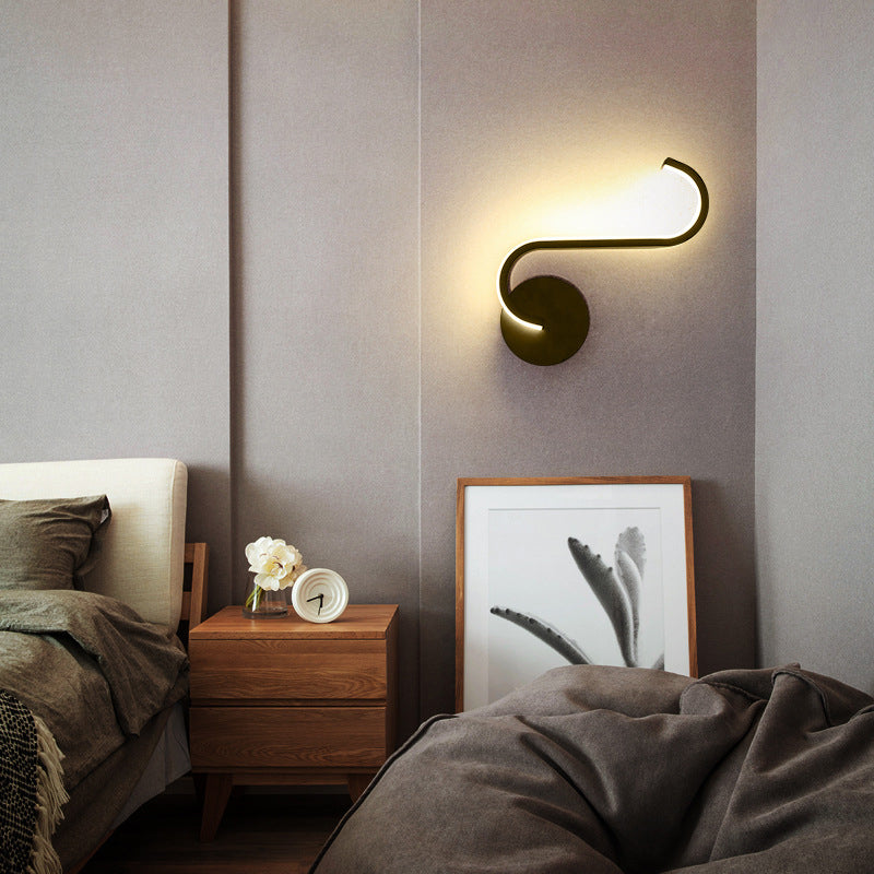 Kurvenlinien-LED-Wandleuchte mit skulpturalem Bogenlicht | Temsk