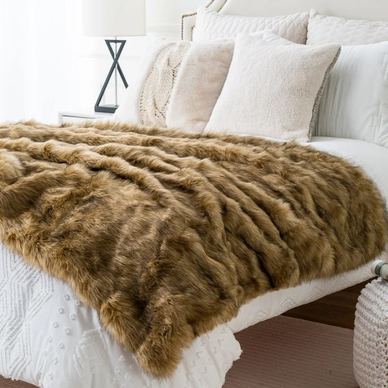 LuxeNest Premium Soft and Warm Throw Blanket for Maximum Comfort 135x200 cm | Temsk