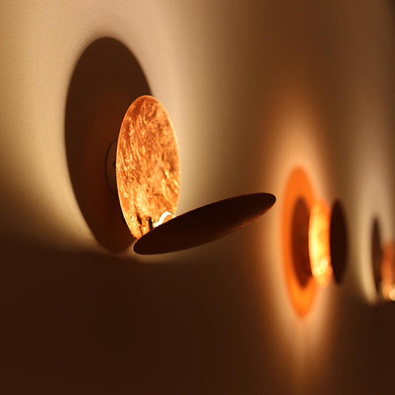 Moderní nástěnné svítidlo Lunaris inspirované slunečním zatměním | Temsk