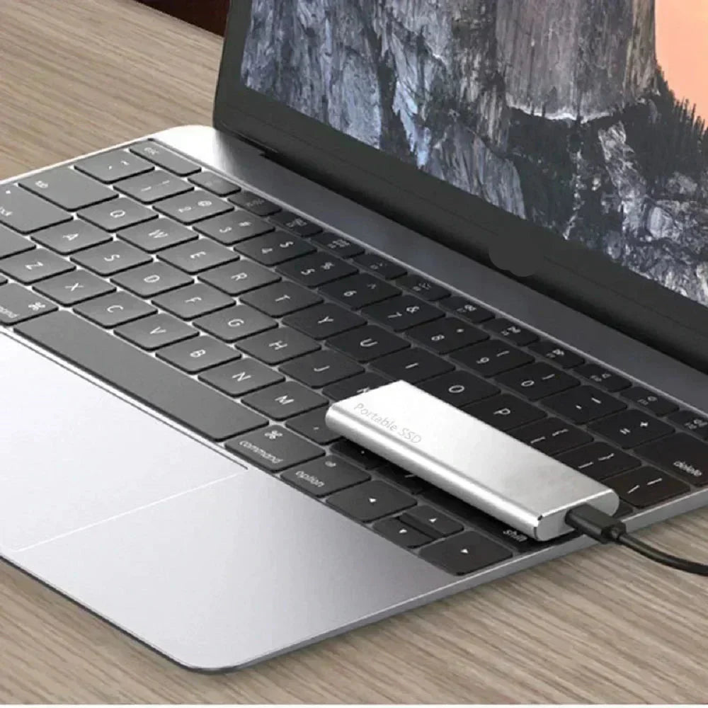 Přenosný externí SSD USB 3.2 pro rychlé ukládání a rychlé zálohy | Temsk