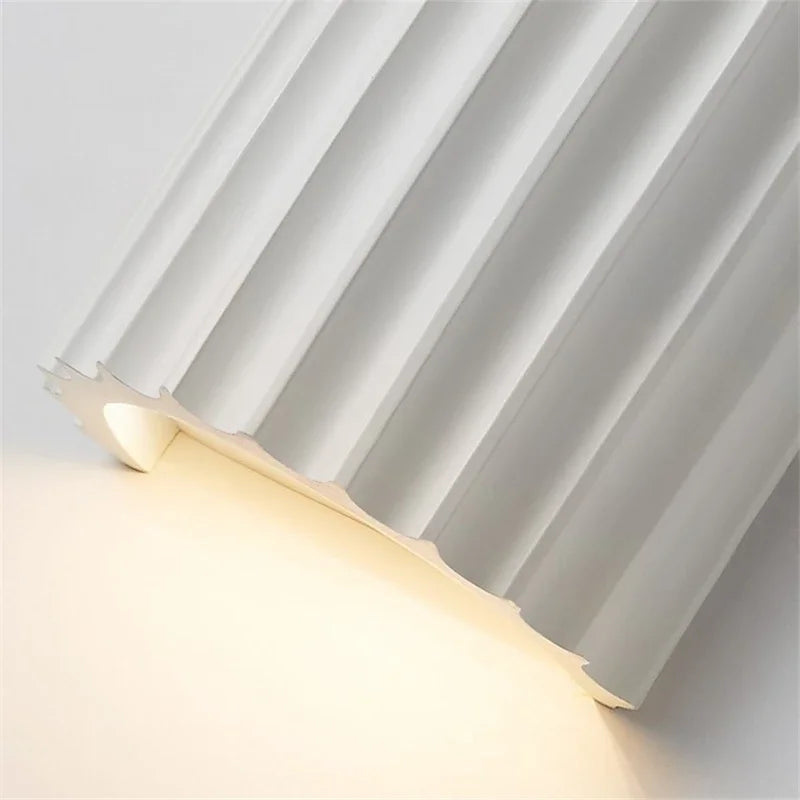 Nordic Resin Wall Lamp With Ambient Glow For Indoor Spaces | Temsk