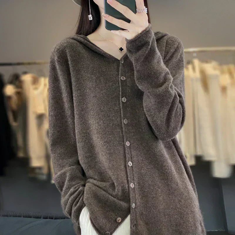 Lyra Merino Wool Cardigan Winter Classic Knitwear Collection | Temsk