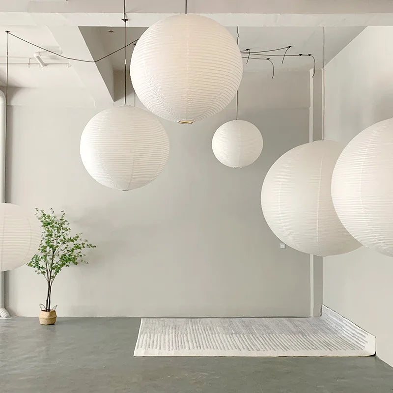 Závěsná světla Nova s designem papírových balónků pro moderní interiéry | Temsk