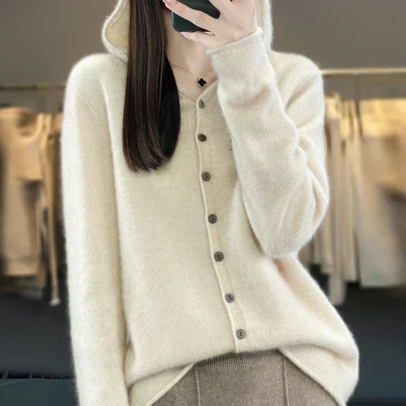 Lyra Merino Wool Cardigan Winter Classic Knitwear Collection | Temsk