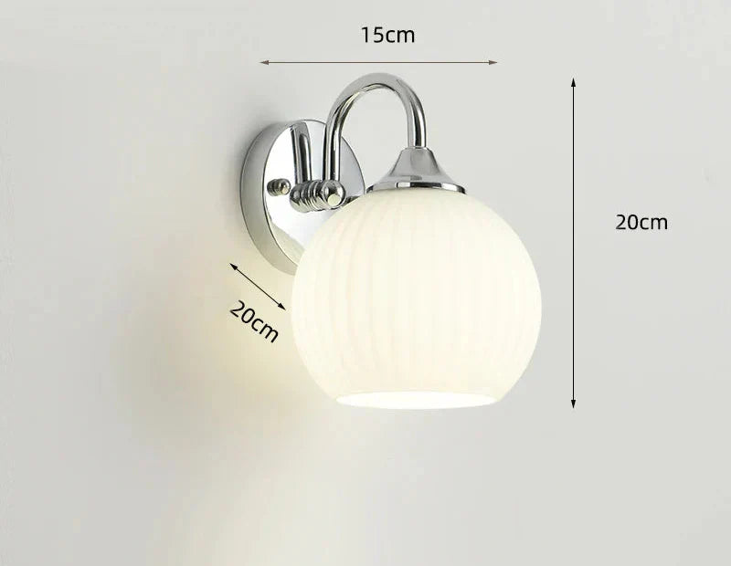 Quashion Chrom-Wandlampe mit minimalistischem Stil und sanftem Leuchten | Temsk