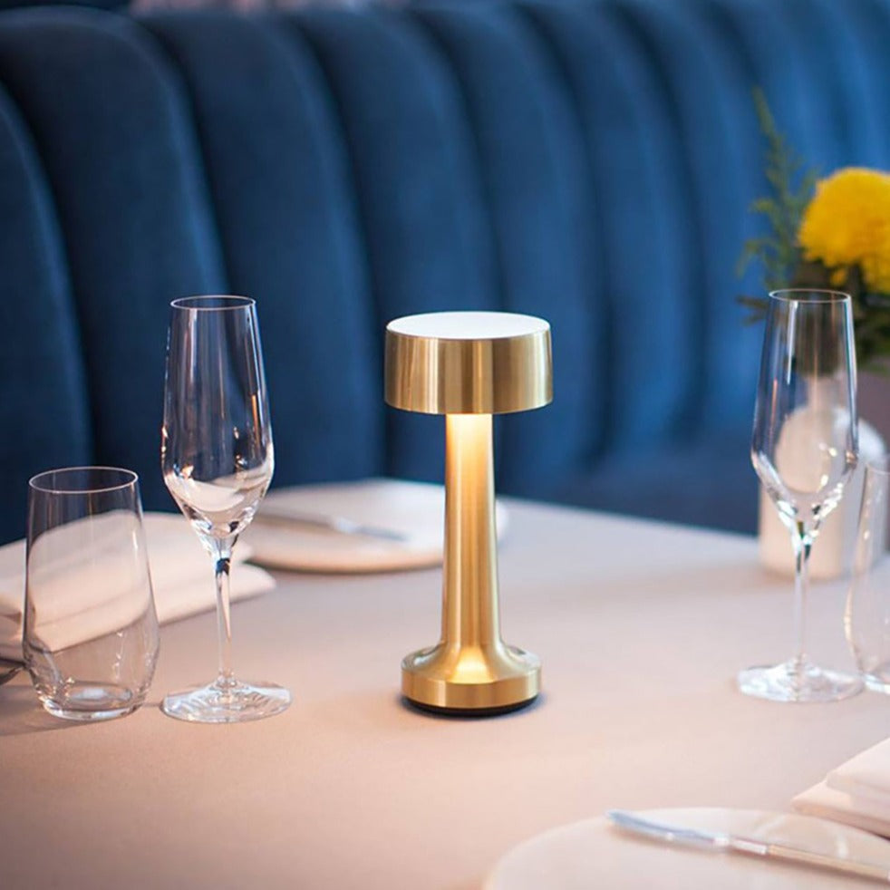 LumaNova Retro LED Wireless Rechargeable Table Lamp For Restaurants | Temsk