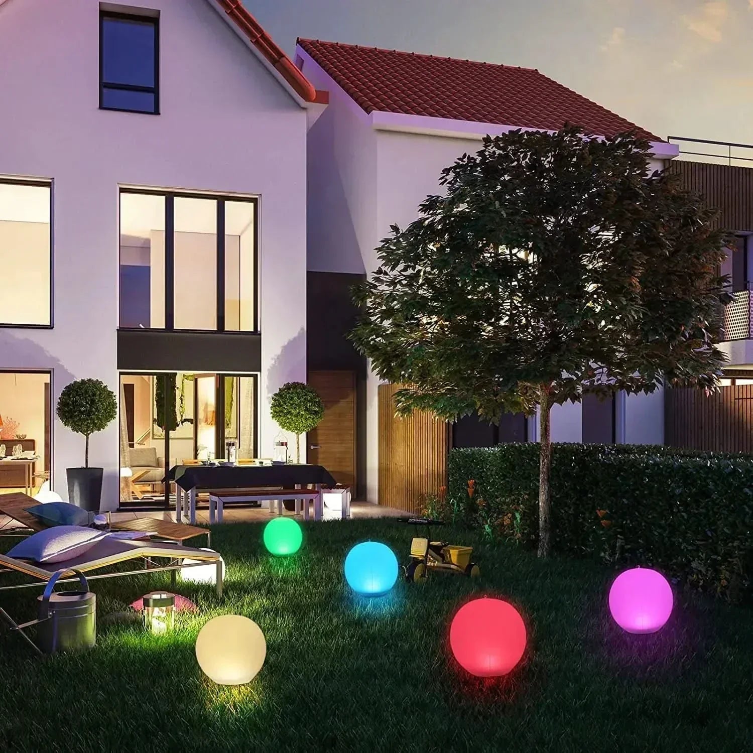 NovaSphere Solar Sphere Colour-Changing Floating LED Lamp | Temsk