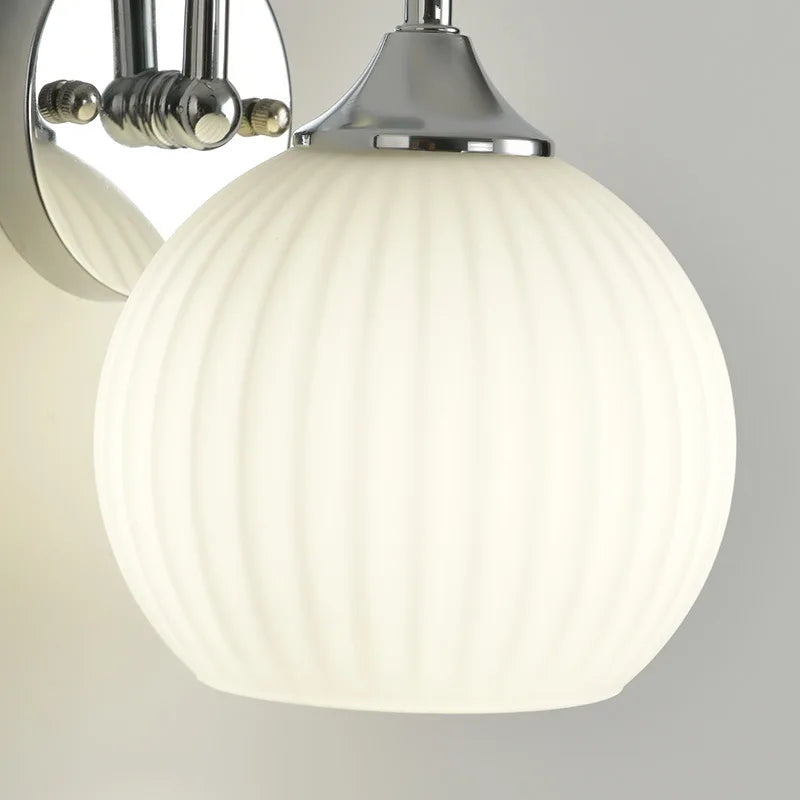 Quashion Chrom-Wandlampe mit minimalistischem Stil und sanftem Leuchten | Temsk