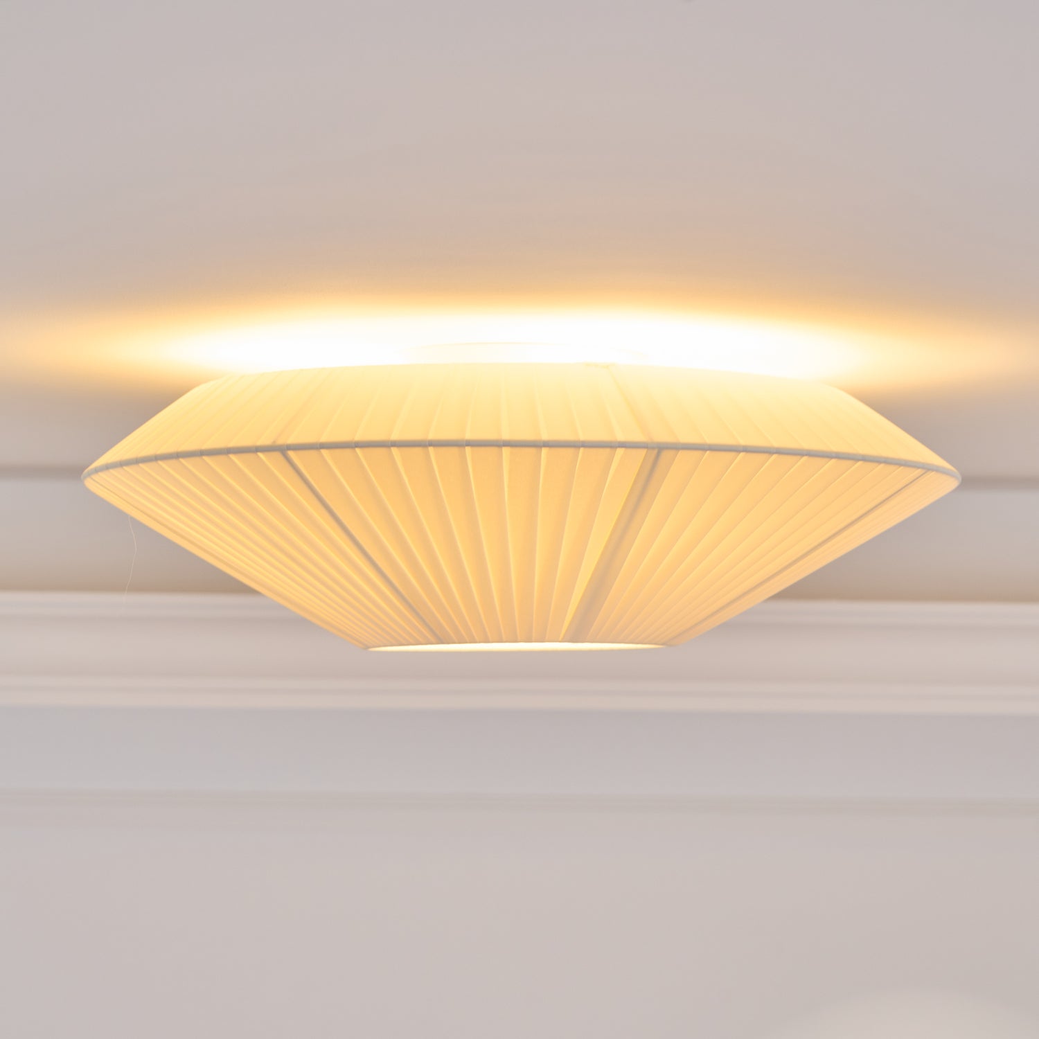 Oriental Style Ceiling Lamp With Fabric Shade For Dining Room Light Dimmable Three Sizes | Temsk