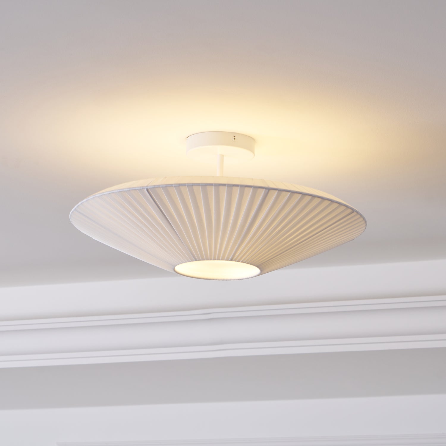 Oriental Style Ceiling Lamp With Fabric Shade For Dining Room Light Dimmable Three Sizes | Temsk