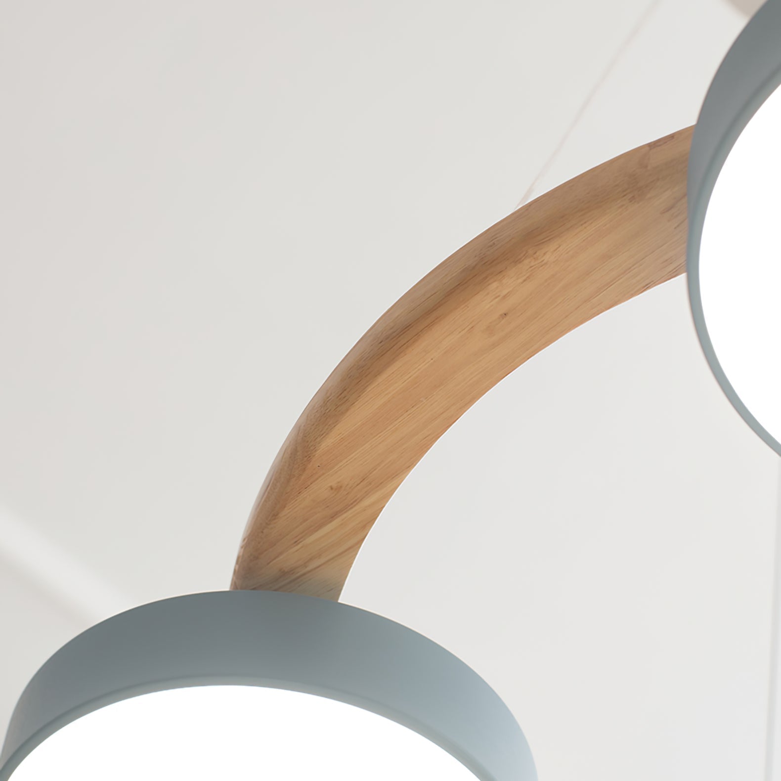 Sienna Vogelrunder Kronleuchter mit naturinspiriertem LED-Licht | Temsk