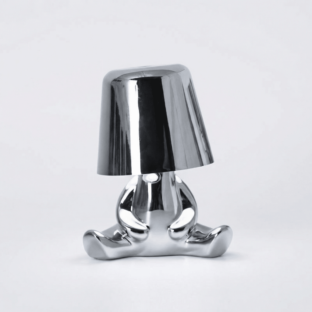 Moderne kompakt bordlampe med unikt design og energieffektiv LED | Temsk