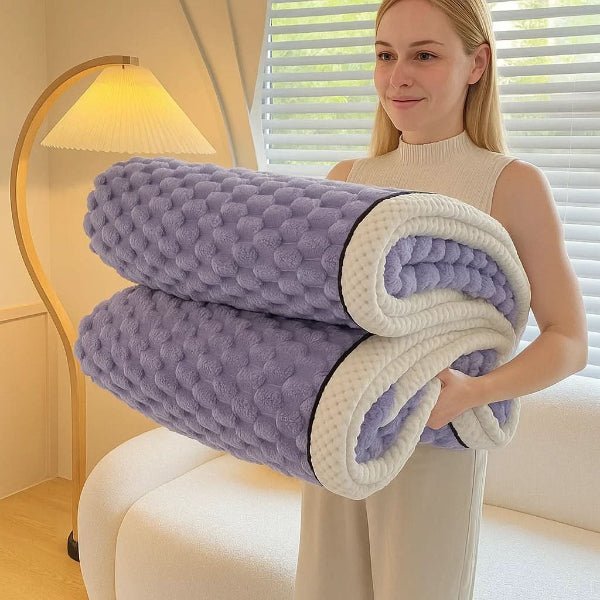 LuxeWeave Blanket Thoughtful Gift With Elegant Texture | Temsk