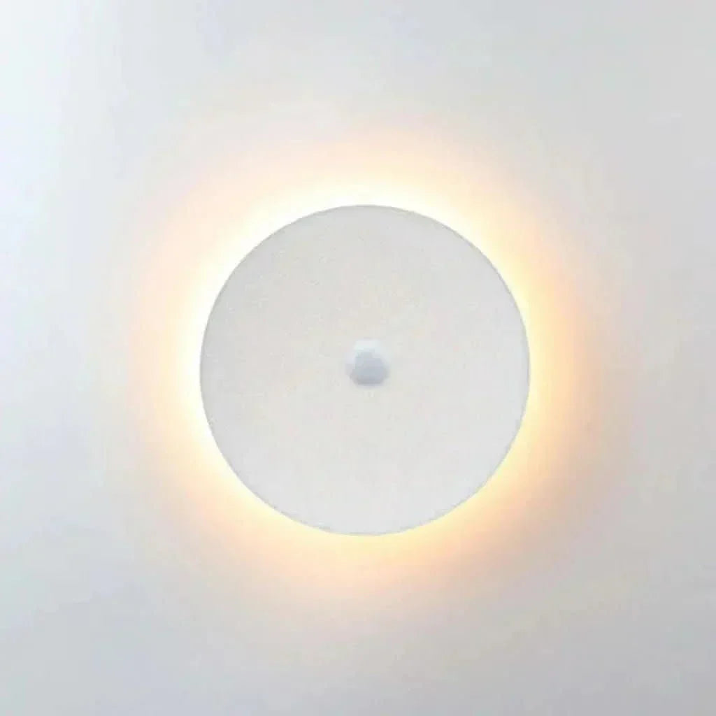Orra Outdoor Wall Light Minimalist LED Wall Fixture Round Or Square IP65 | Temsk