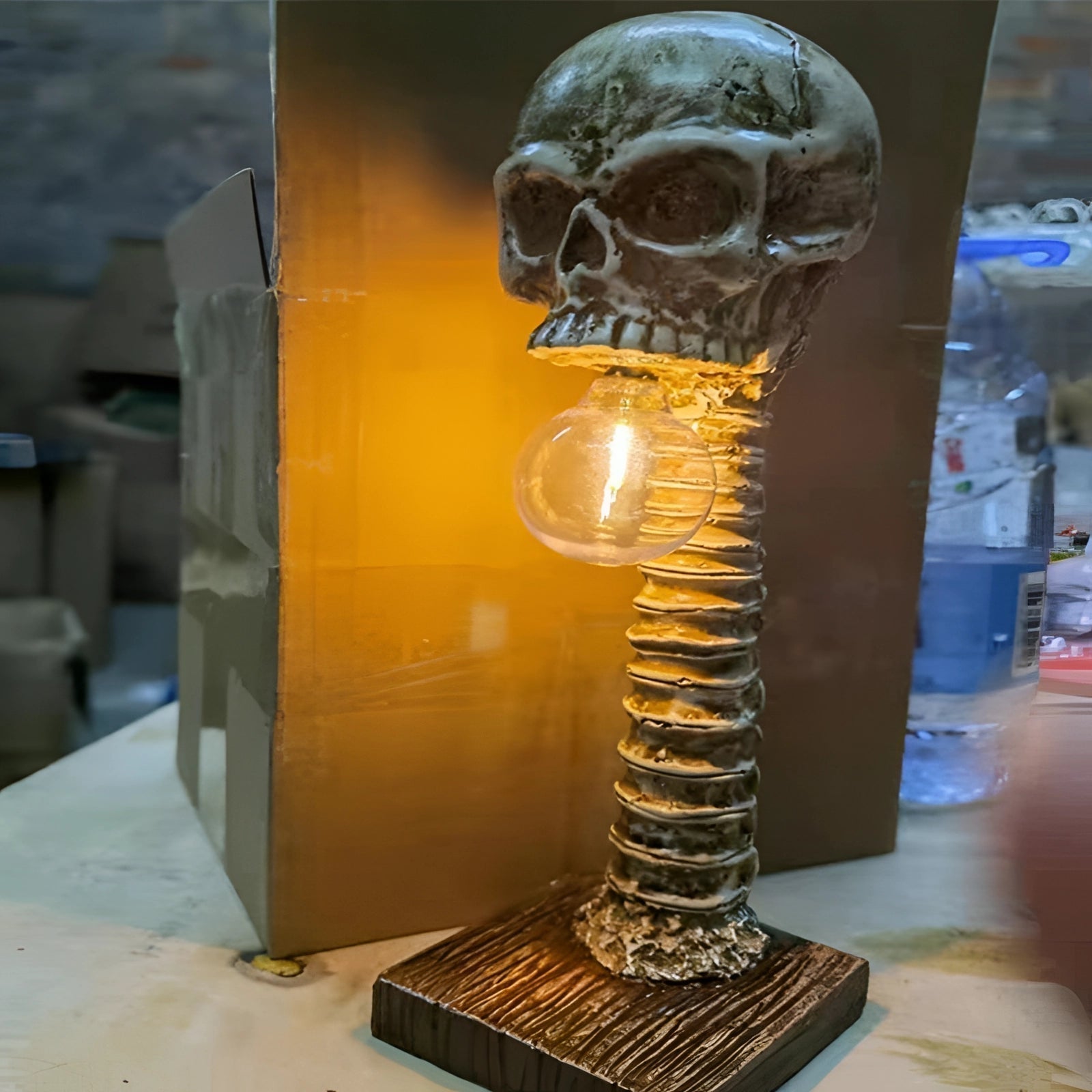 Nightshade Spine And Skull Lamp For Spooky Home Decor | Temsk