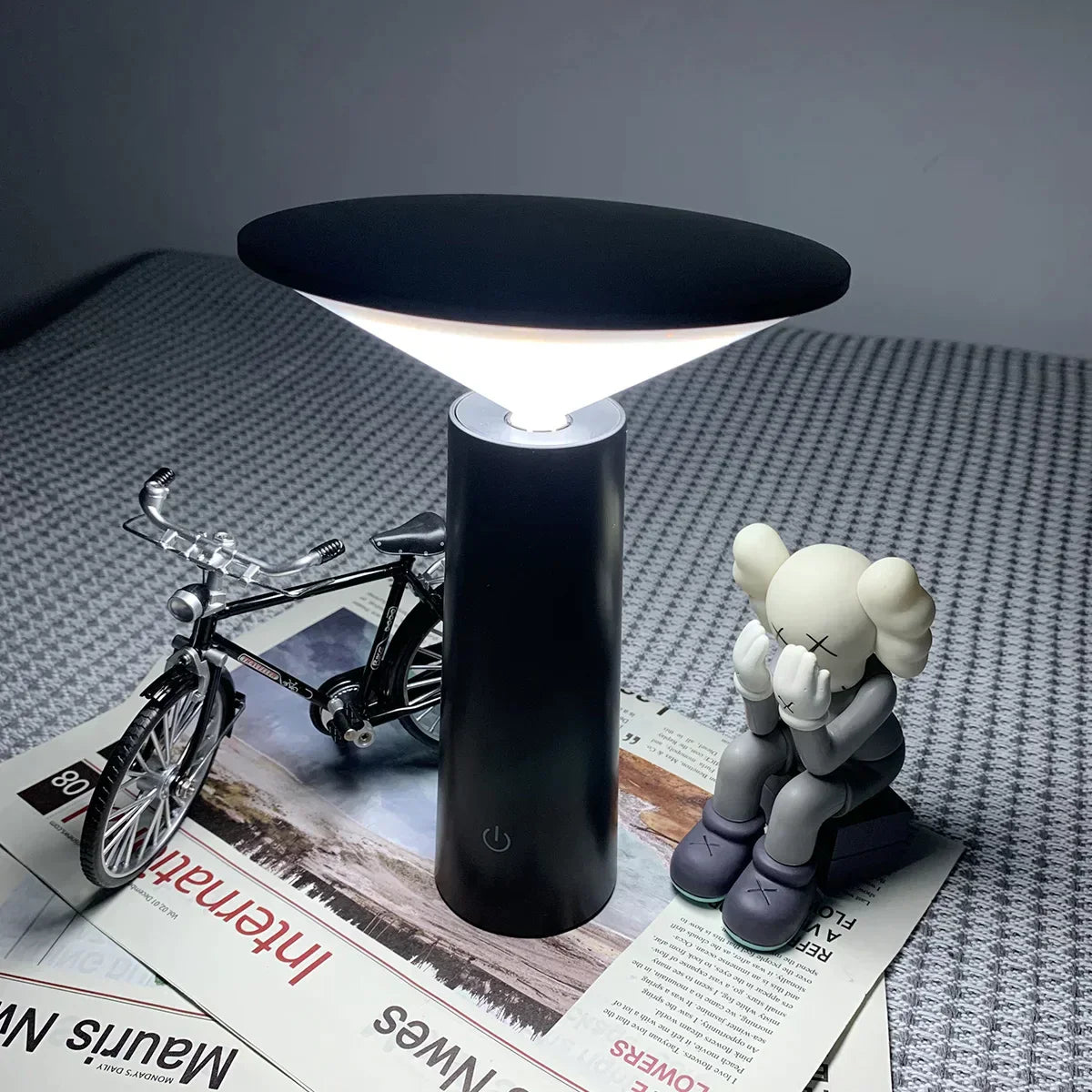 AuraNova Cordless Table Lamp With Dimmable Remote Control | Temsk