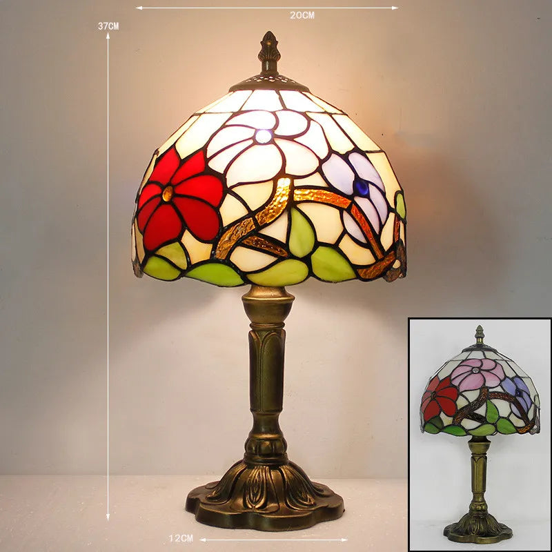 NovaGlow stolní lampa ve stylu Tiffany pro domácí nebo kancelářské použití | Temsk