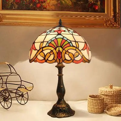 NovaGlow stolní lampa ve stylu Tiffany pro domácí nebo kancelářské použití | Temsk