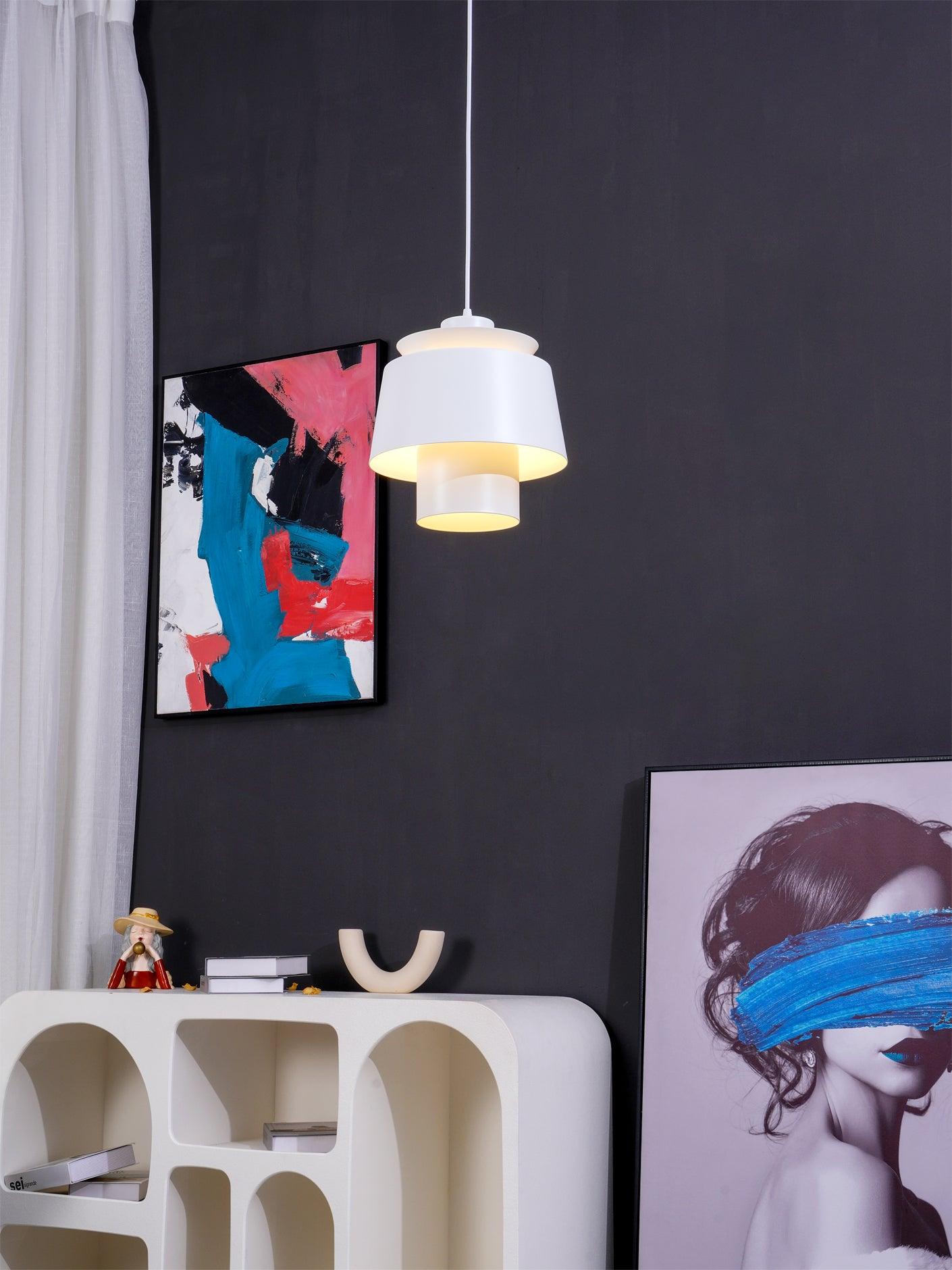 Astraea Pendant Light Elegant Star Inspired Ceiling Light | Snurv | Temsk