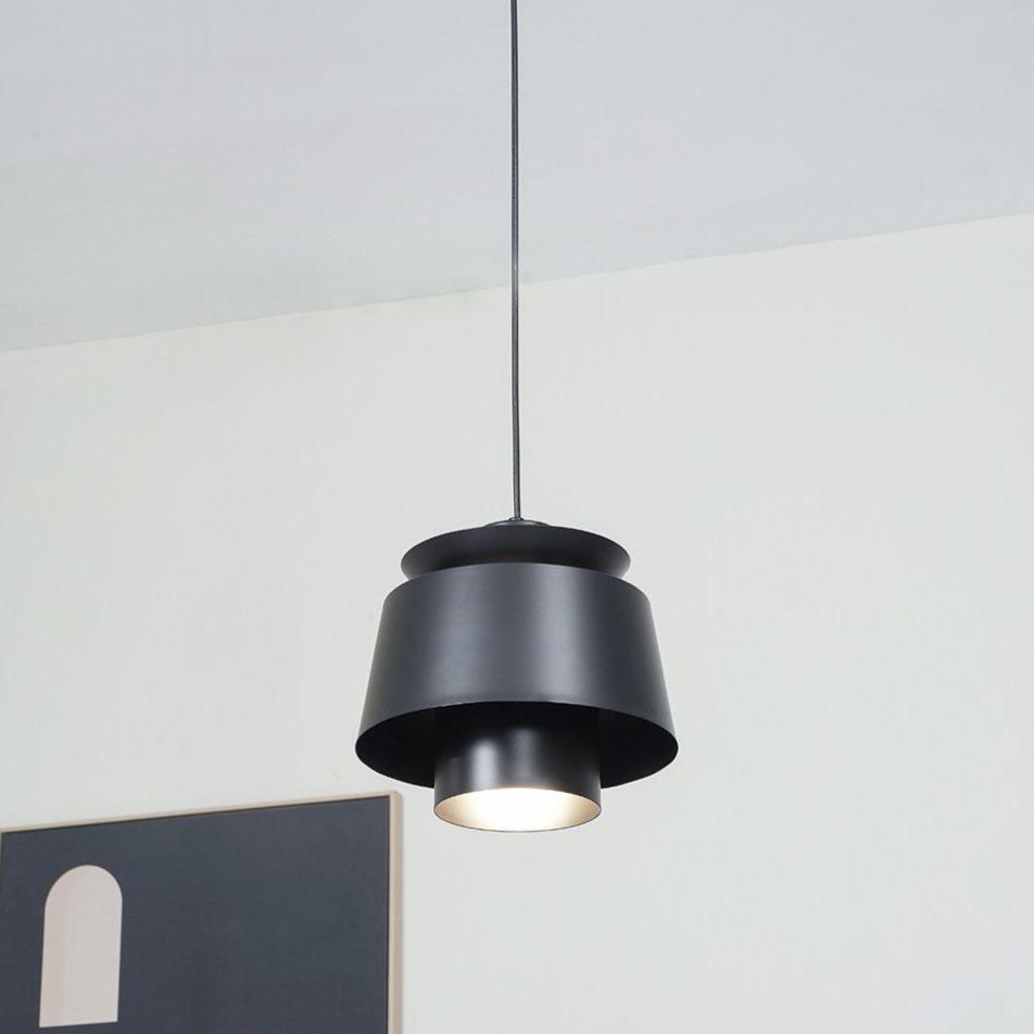 Astraea Pendant Light Elegant Star Inspired Ceiling Light | Snurv | Temsk