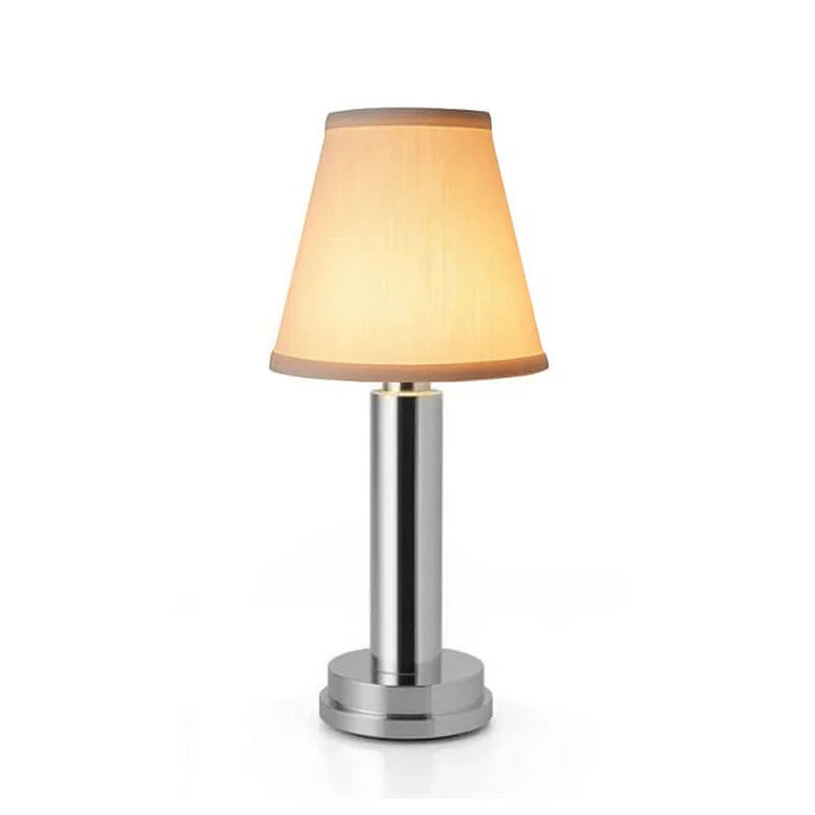 NovaForge CNC-bearbejdet messing trådløs bordlampe med downlight | Temsk
