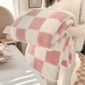 Warm Nest Fleece Blanket for Year Round Comfort and Warmth | Temsk
