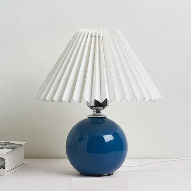 Nova Vintage Pleated Table Lamp With Classic Charm | Temsk