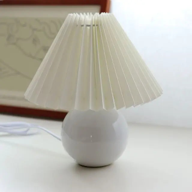 Nova Vintage Pleated Table Lamp With Classic Charm | Temsk