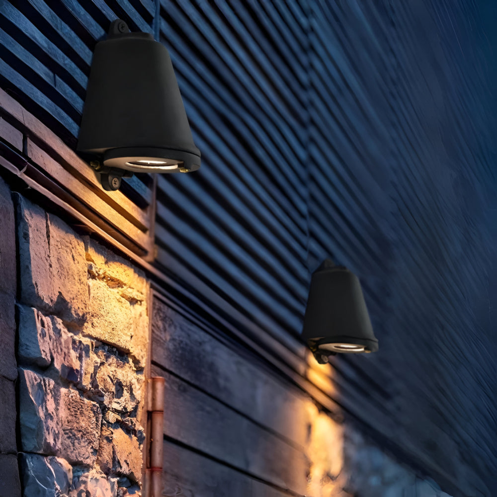 Contemporary Metal Exterior Wall Light With Warm Glow | Temsk