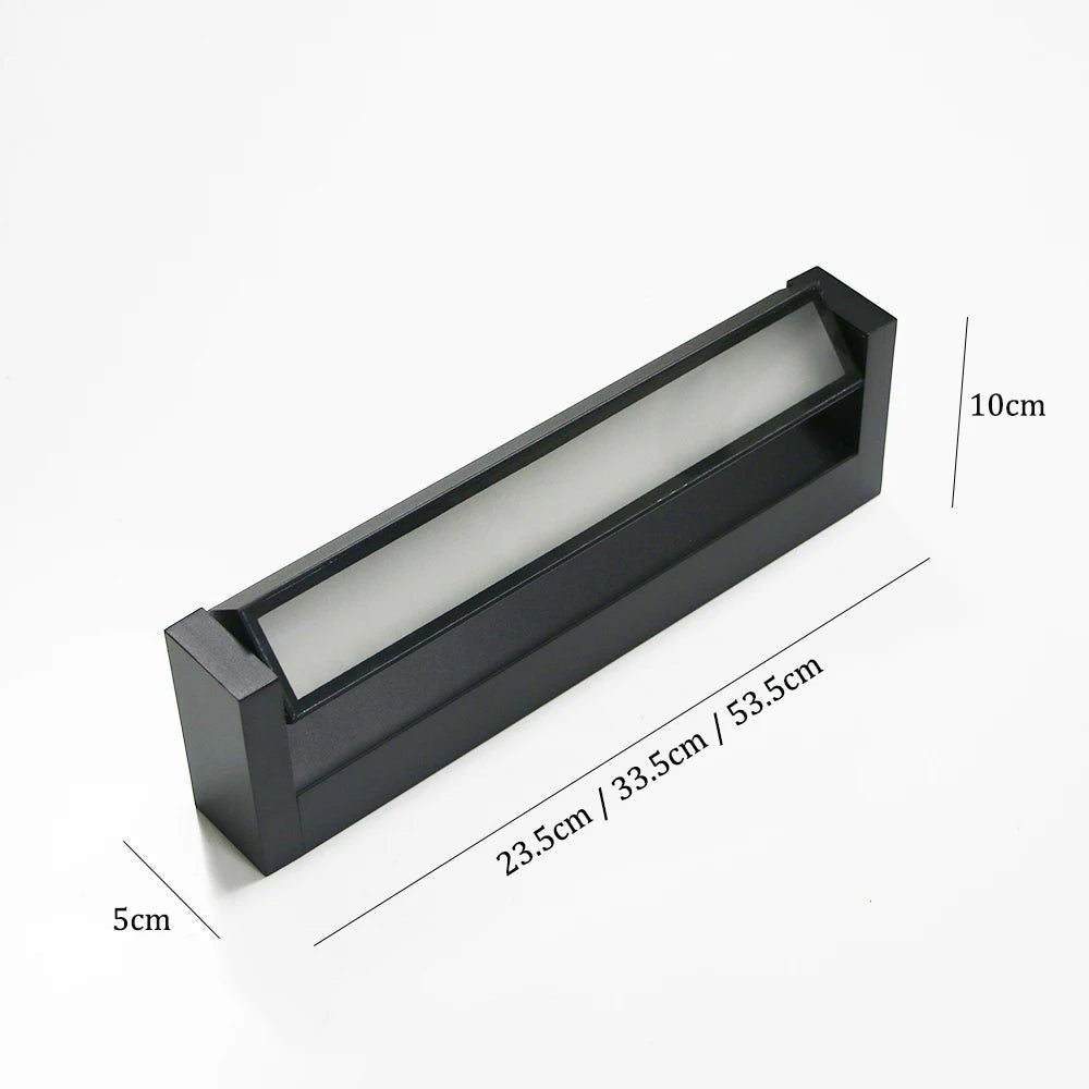 AquaGrove Lux Adjustable Waterproof LED Outdoor Wall Light | Temsk