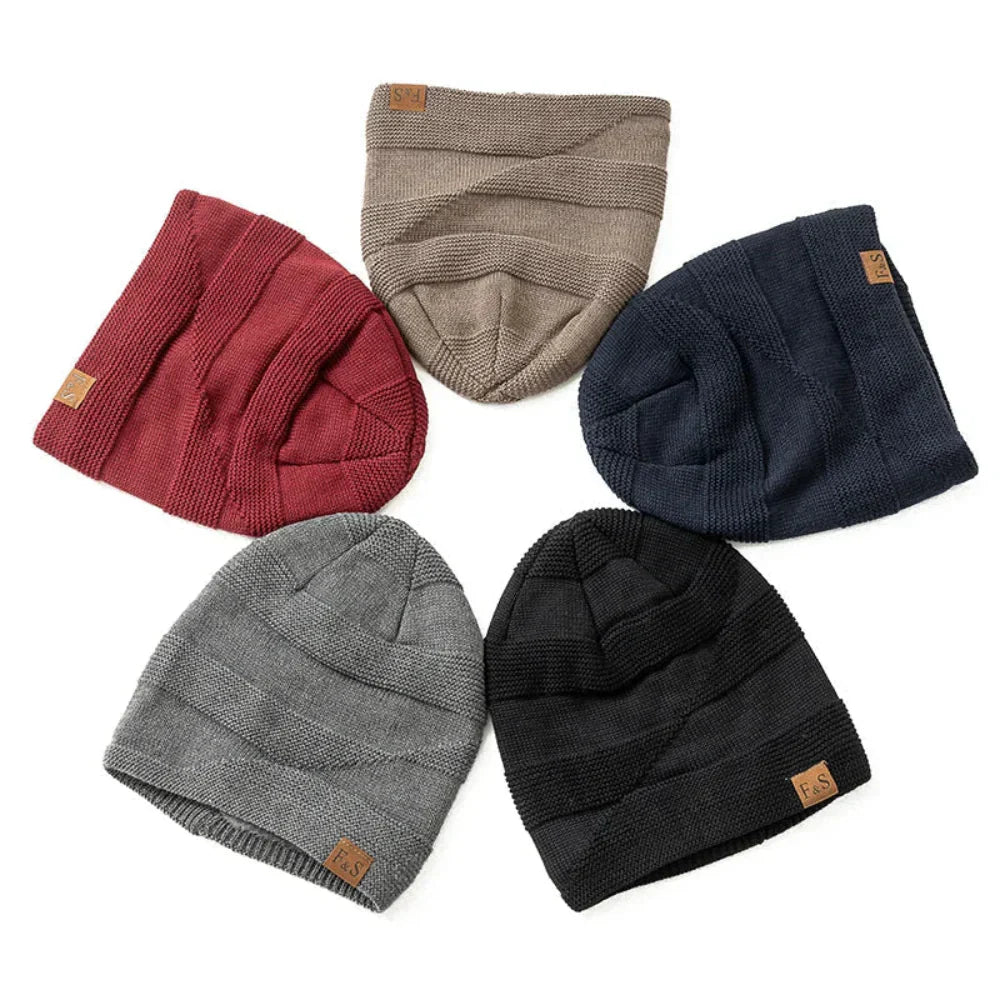 Lockere Beanie-Mütze mit Acrylfutter, gestrickte Wintermütze | Temsk