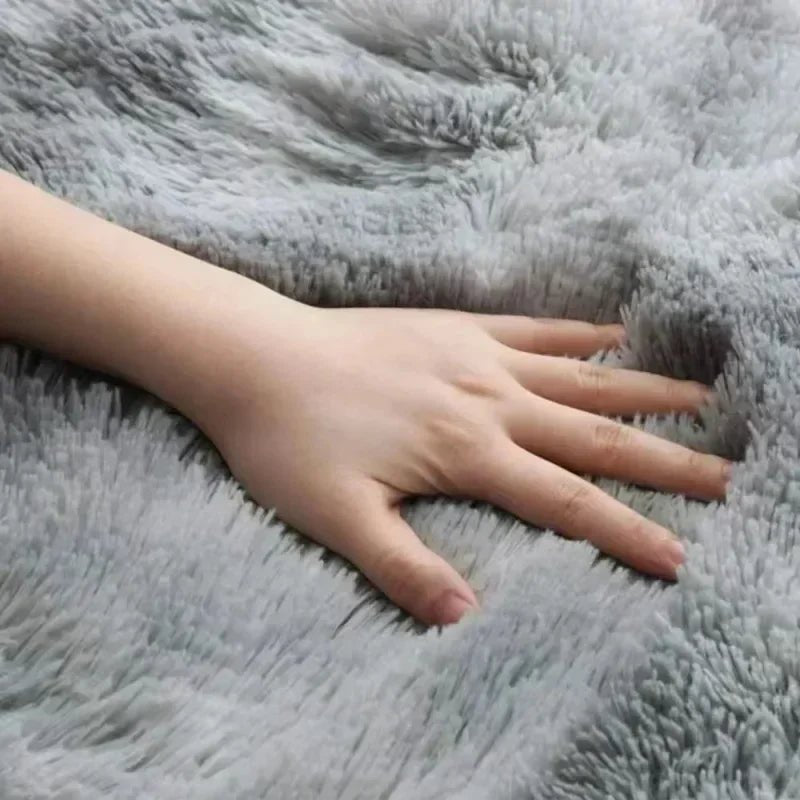 LumaNest Soft Carpet Made From Polyester Fiber For Warm Modern Living Spaces | Temsk
